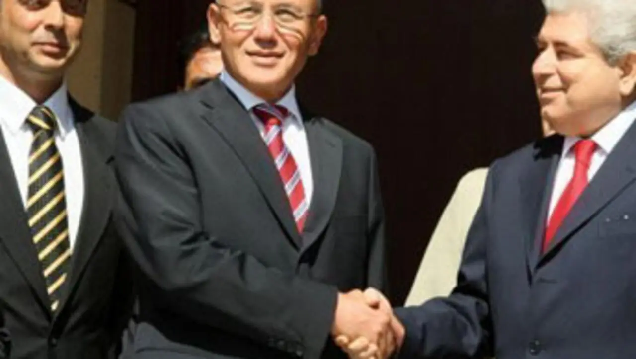 Illustration for New Reunification Talks Begin
